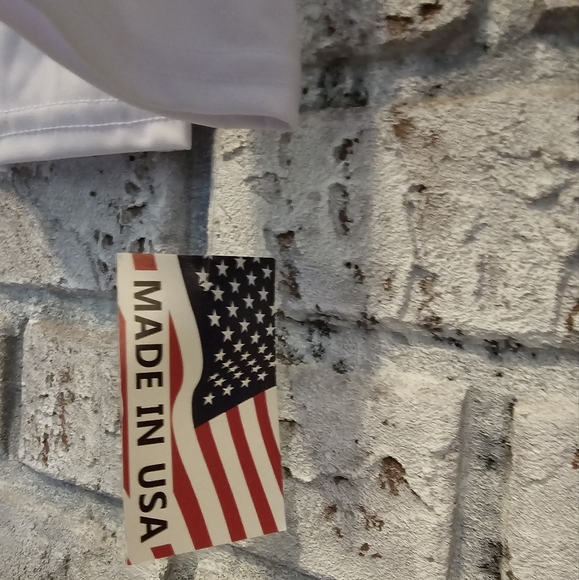 GET HOOKED S.I.C. HOGFISH L/S WHITE NEW WITH TAGS Made in the USA - Picture 4 of 9